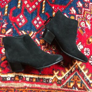 Kenneth Cole Suede Bootie